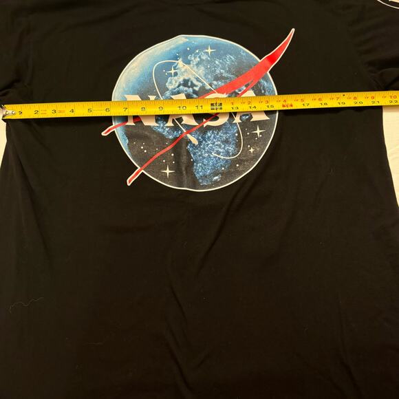 NASA Space Shuttle Discovery T-Shirt XL Black Graphic Tee Astronaut Space Logo - Picture 8 of 9